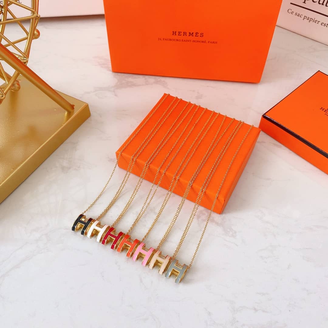 エルメスのロゴネックレスの卸売