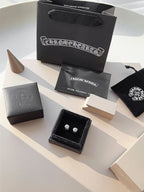 【CHROME HEARTS】 クロムハーツ ファッションスタイルのイヤリング