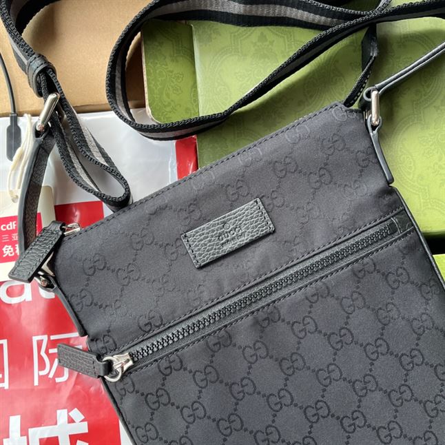 グッチ クロスバッグ ファブリック メッセンジャーバッグ – BG050