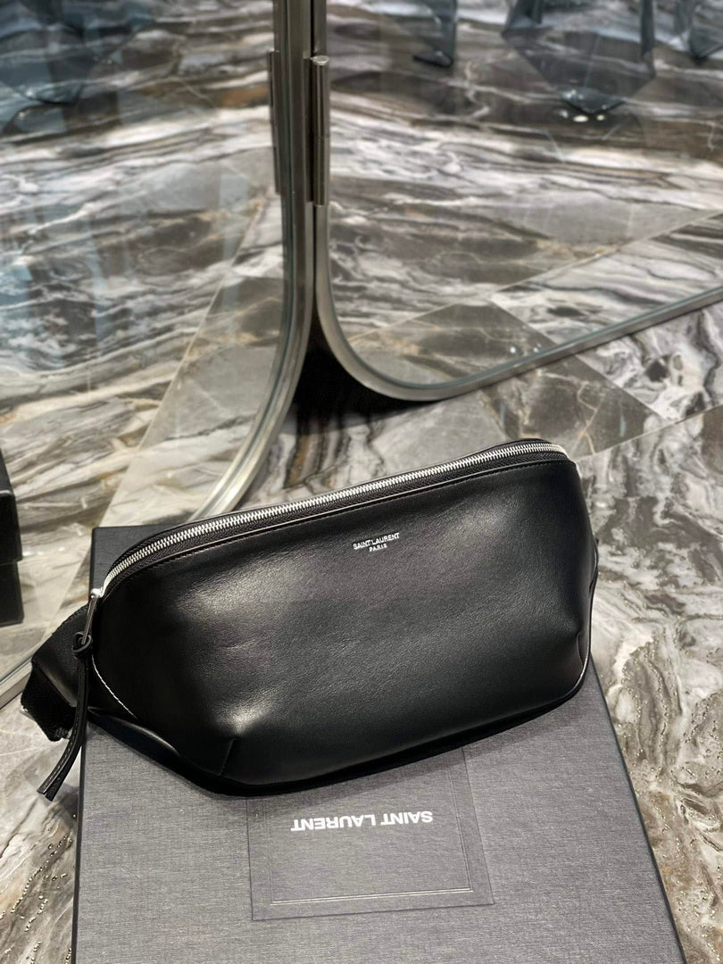 YSL 505671 クラシック クロスボディバッグ（ソフトブラックレザー）