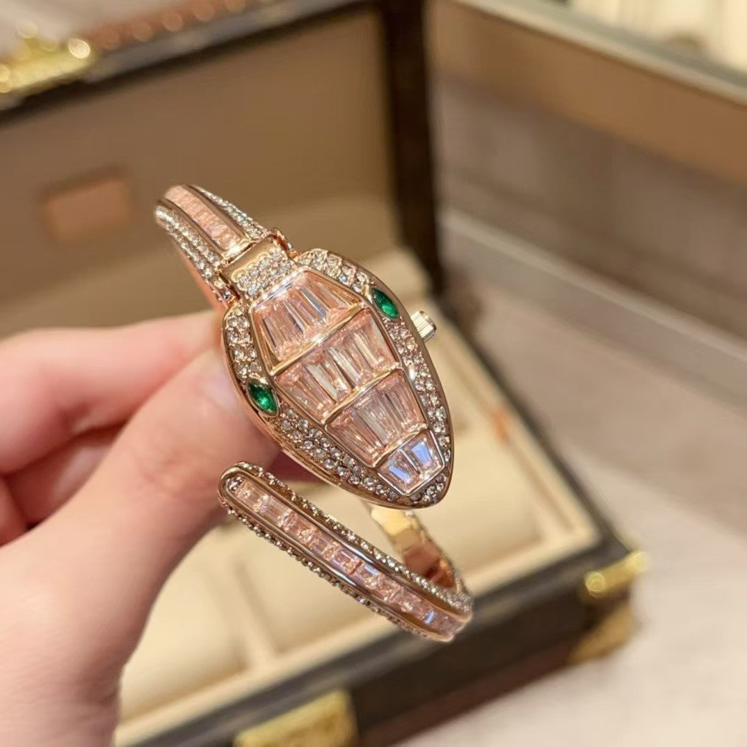 ブルガリ スネークブレスレット ダイヤモンド クラムシェルウォッチ