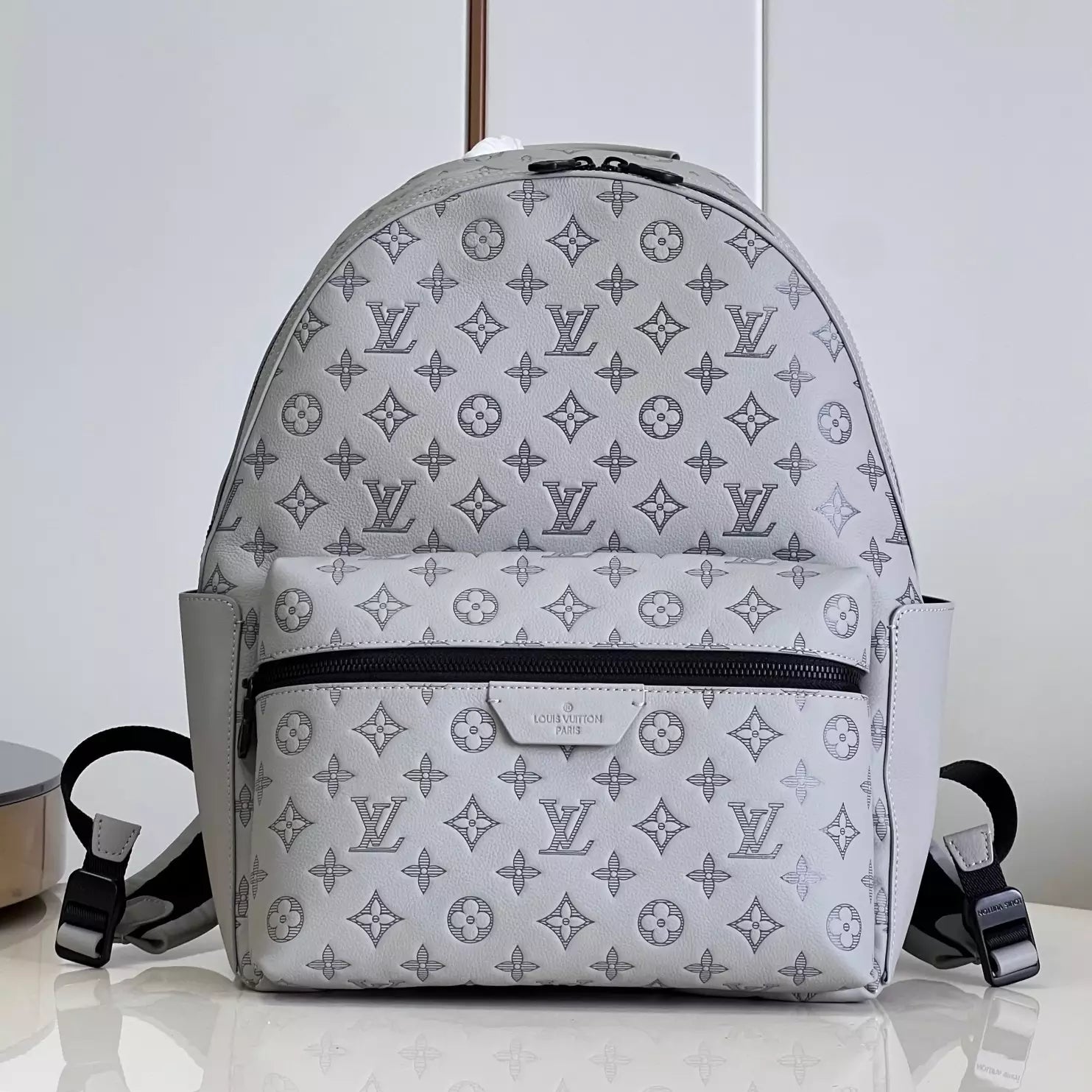 DISCOVERY BACKPACK MONOGRAM SHADOW M46557 – LW343