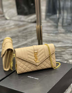 YSL 620280 ミックスマトラッセ グレイン ドゥ プードル エンボス レザー アプリコット エンベロープ チェーン ウォレット