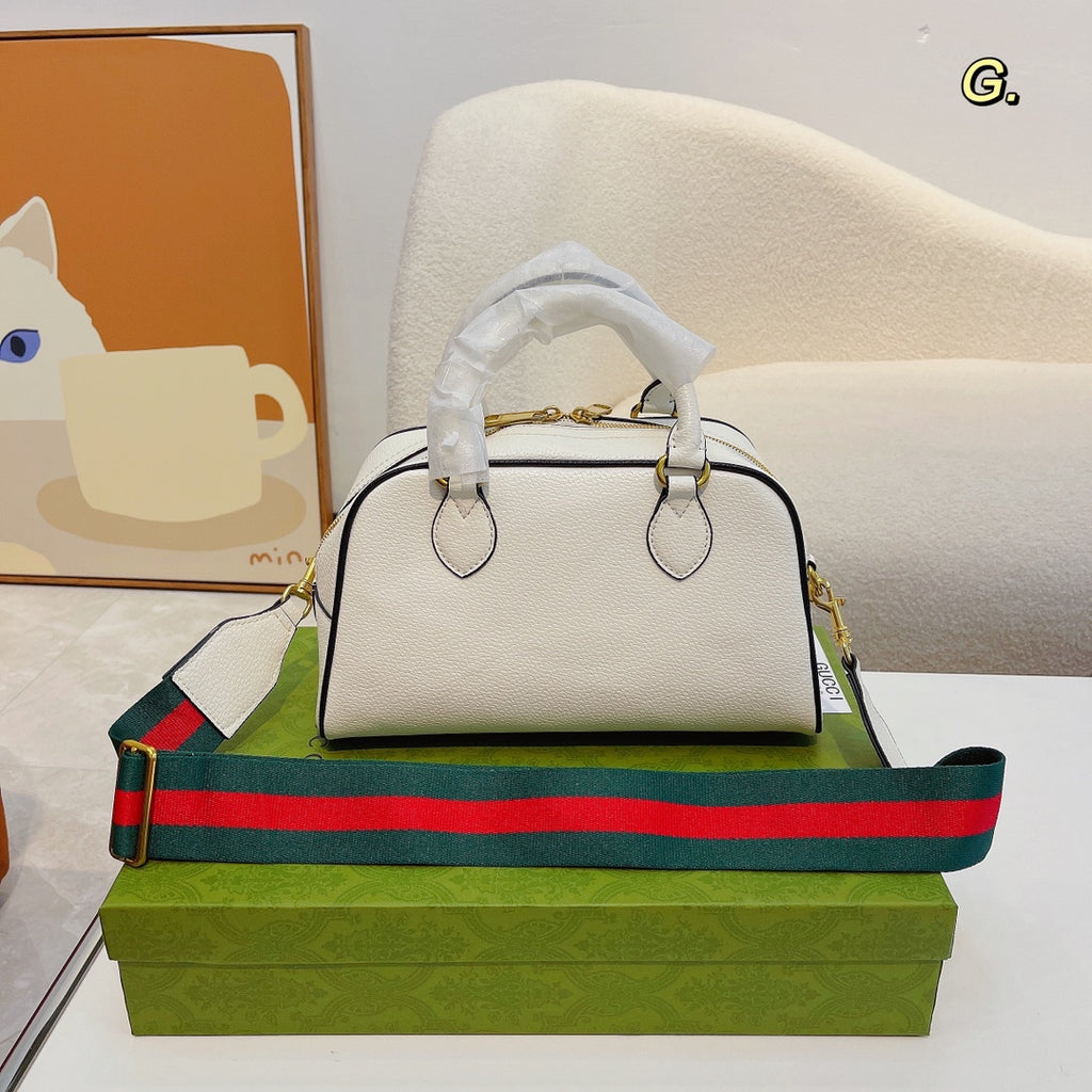ADIDAS X GUCCI ミニ ダッフルバッグ 28 X 16 X 12CM