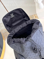 LV トレッキング バックパック（モノグラム・シャドウ カーフレザー製） – LW185
