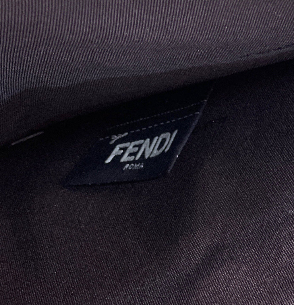 フェンディのクラッチ