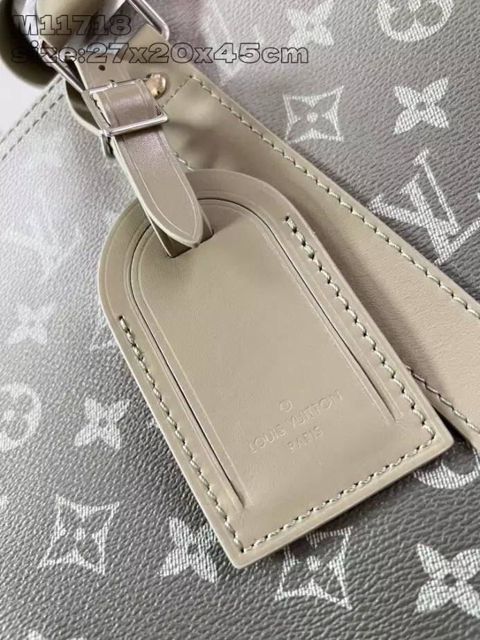 LV キーポル バンドリエール 45 カーキ モノグラム グラデーション キャンバス – LW178