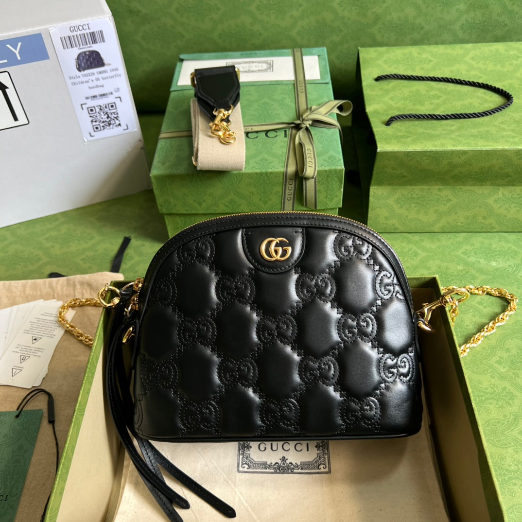 GG マトラッセ レザー スモール バッグ