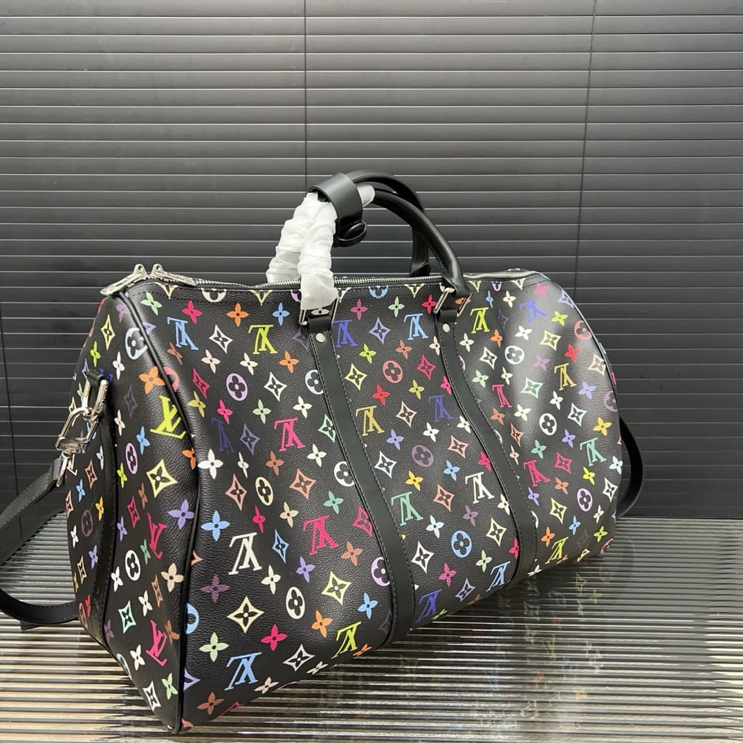 ルイ・ヴィトン M13745 LV X TM キーポル・バンドリエール50