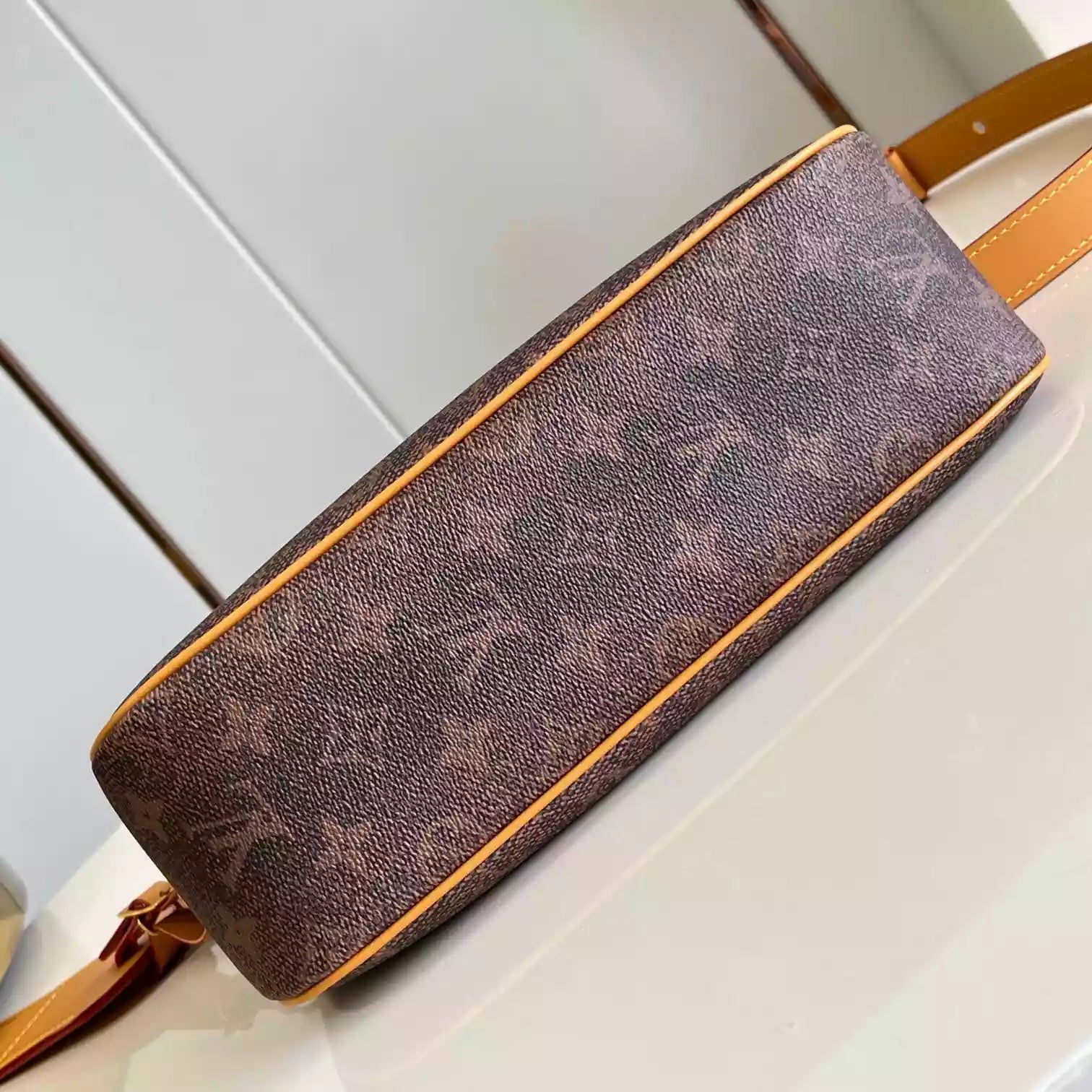 XL ブラウン モノグラム ダストキャンバス アクセサリーポーチ M11623 – LW435