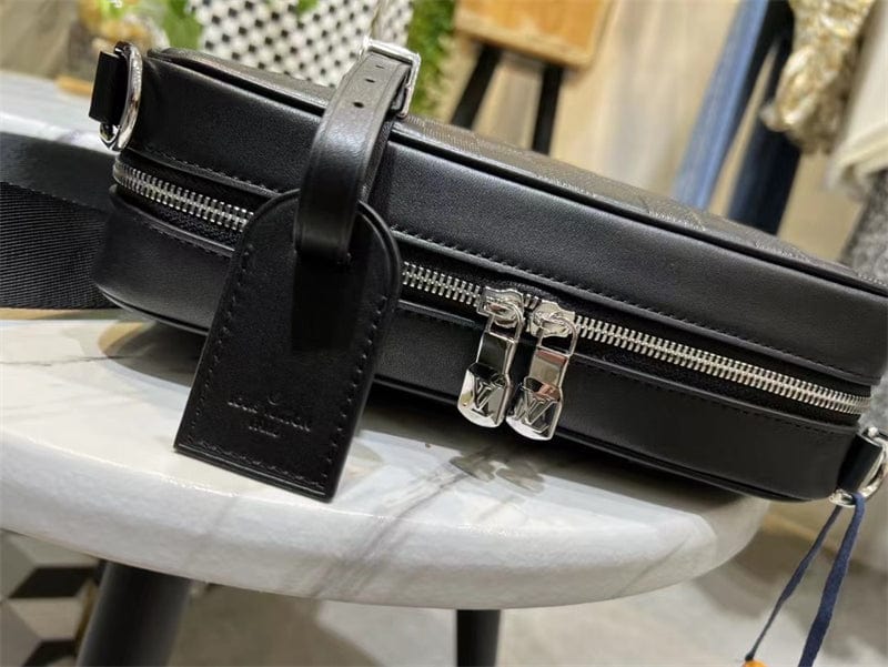 Louis Vuitton シリウスメッセンジャーバッグ N45286