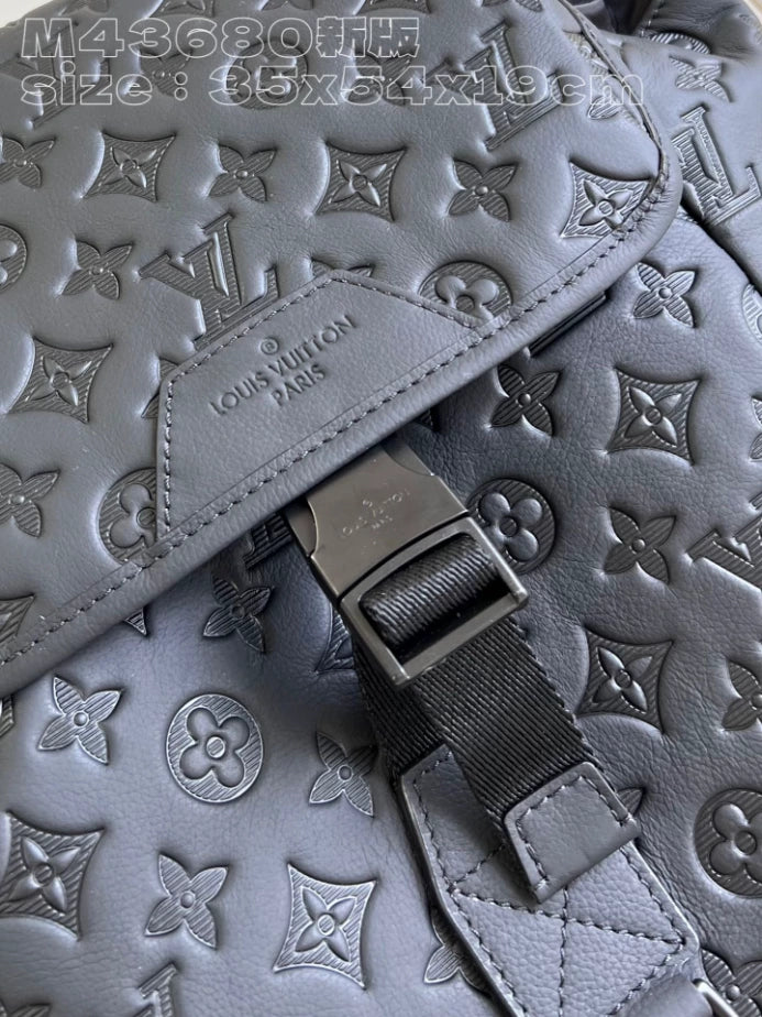 LV トレッキング バックパック（モノグラム・シャドウ カーフレザー製） – LW185