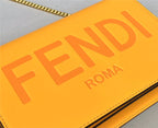 フェンディ チェーンウォレット
