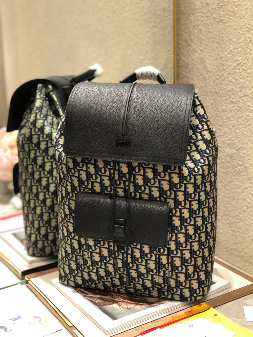 モーション ディオール オブリーク バックパック