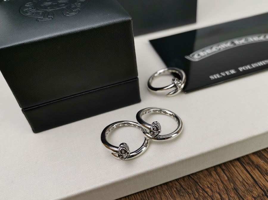 【Chrome Hearts】 男性と女性のためのクロエハートファッションパーソナリティリング