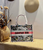 クリスチャン・ディオール スモールブックトートバッグ