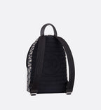 DIORバックパック