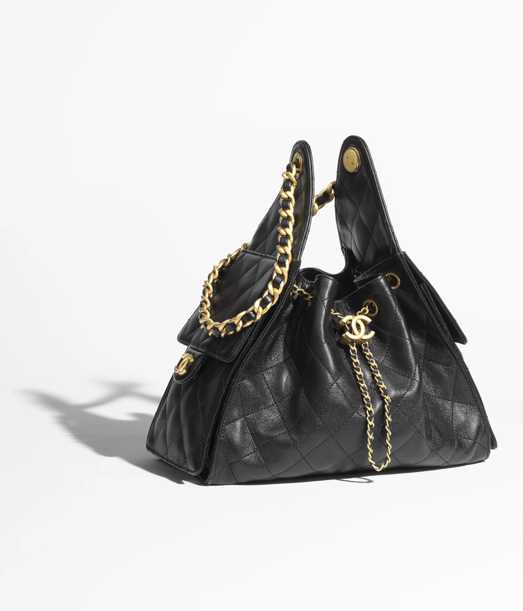 シャネル 25 スモールハンドバッグ