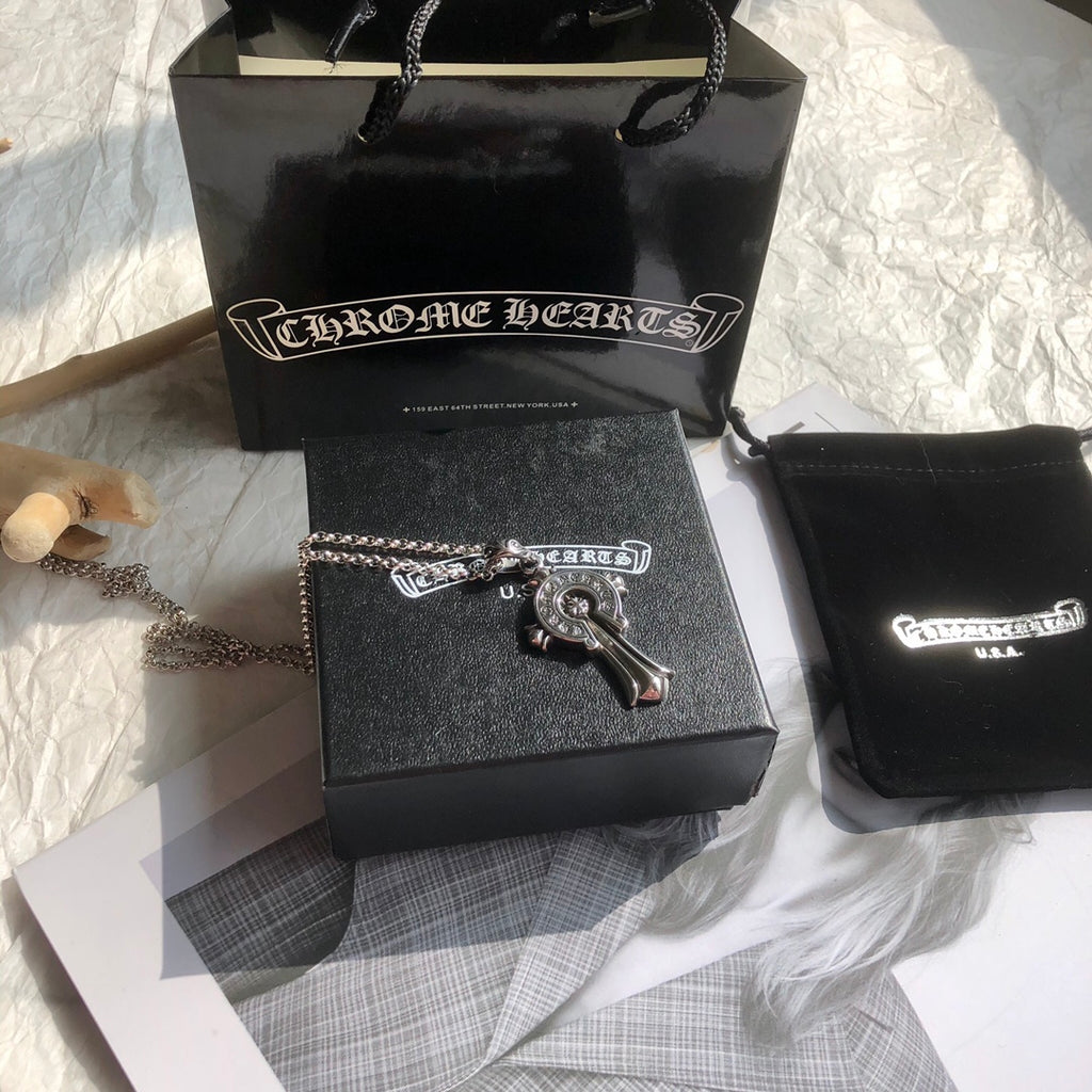 Chrome Hearts クロムハーツ バッジクロスネックレス 65cm