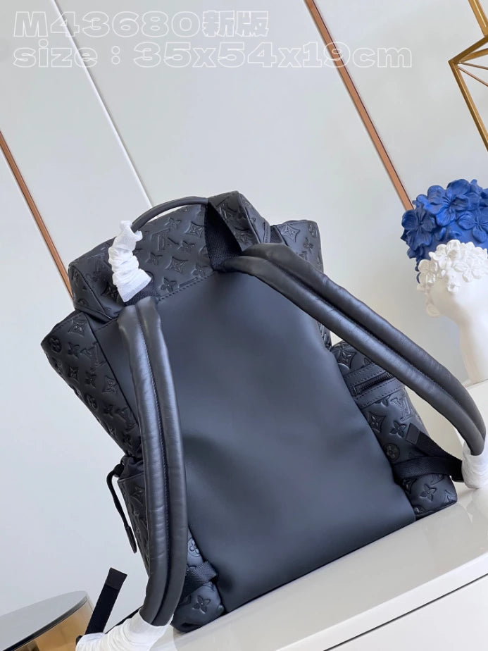 LV トレッキング バックパック（モノグラム・シャドウ カーフレザー製） – LW185