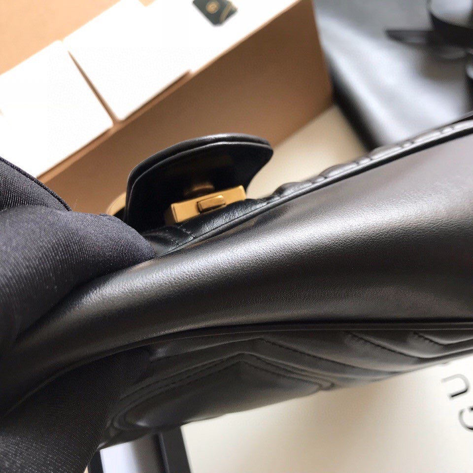 GG マーモント スモール マトラッセ ショルダー バッグ-26 CM