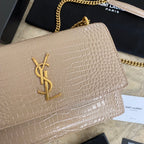 マンハッタン ミディアム ショッピングバッグ（箱入り）サンローラン レザー