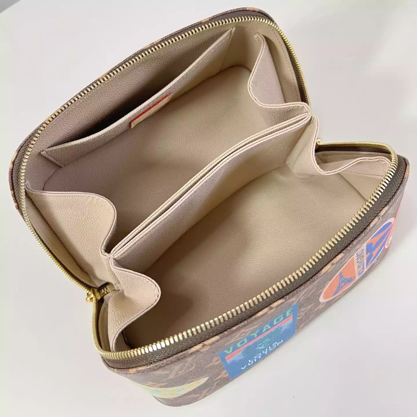トイレタリーバッグ 2コンパートメント ブラウン モノグラム キャンバス M14744 – LW394