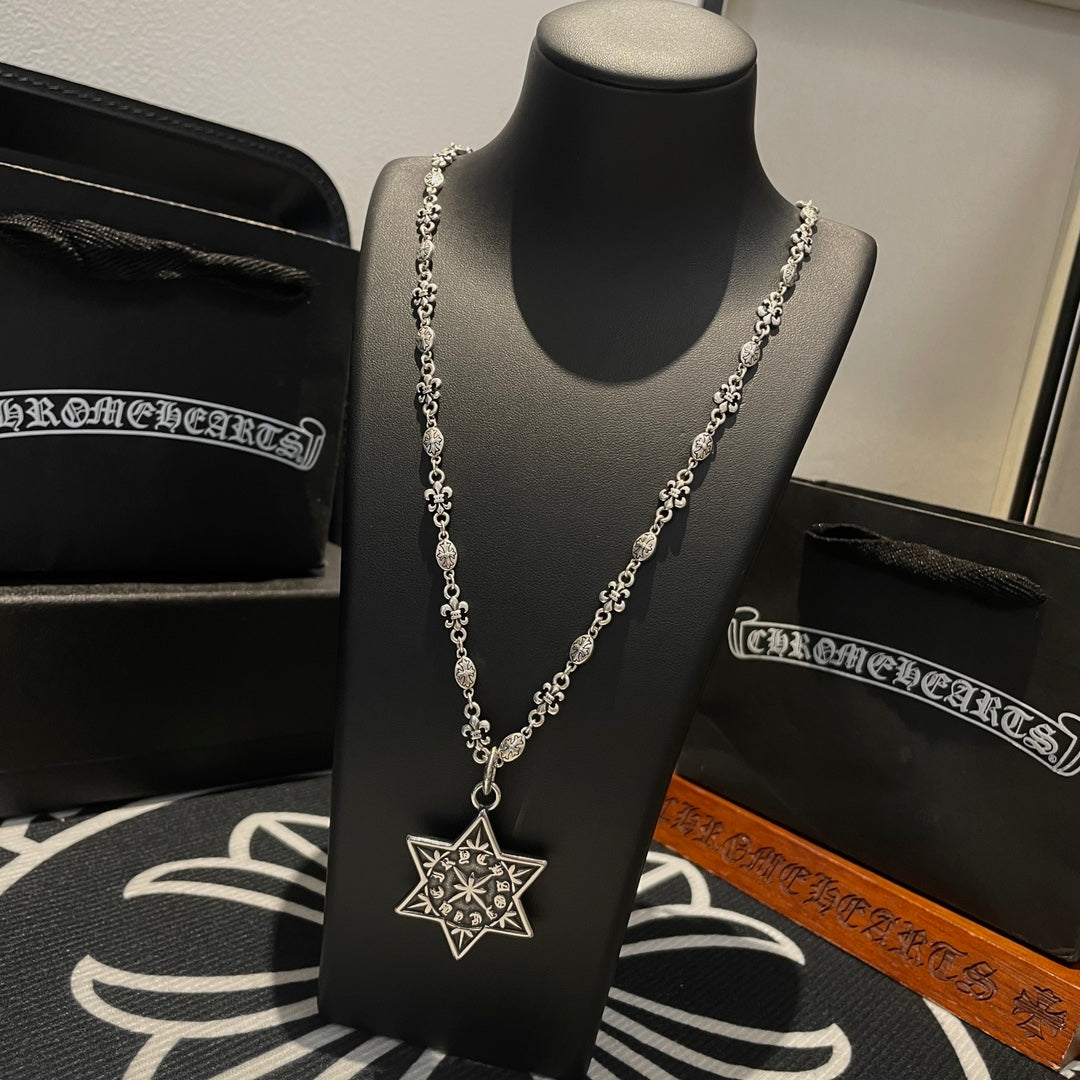 【CHROME HEARTS】ネックレス、新しいネックレス万能シンプルファッションオーナメント 24614