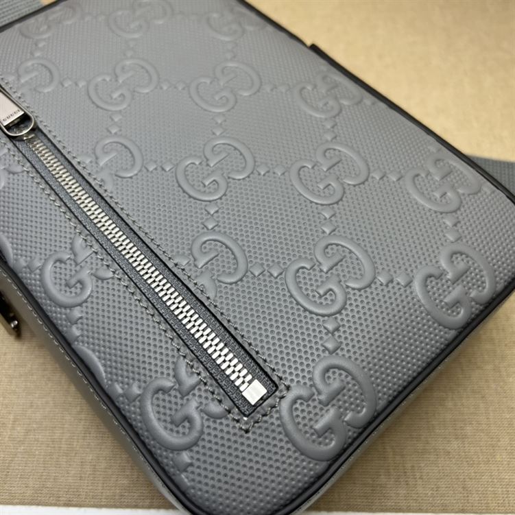グッチ GGエンボス加工 スリングバックパック グレーレザー – BG019