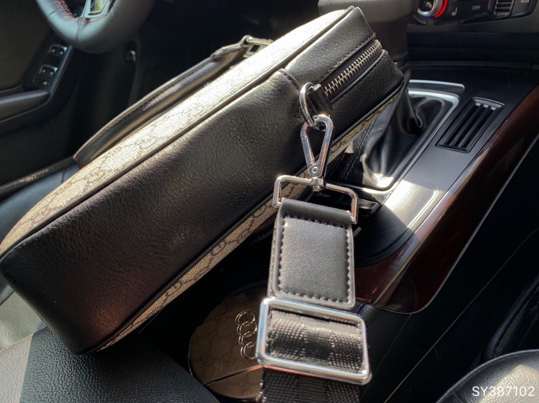 GUCCI 〔グッチ 〕ハンドバッグ