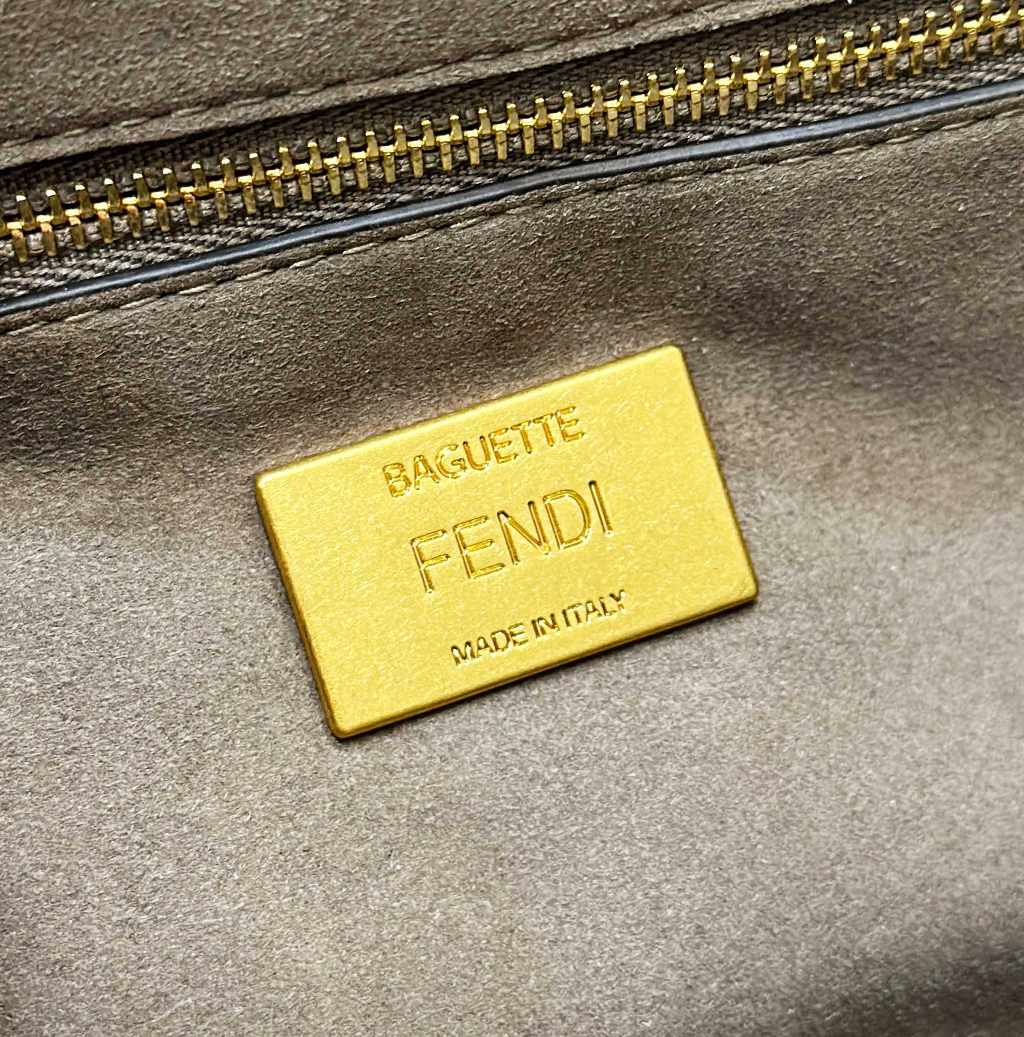 フェンディ チェーンショルダーバッグ