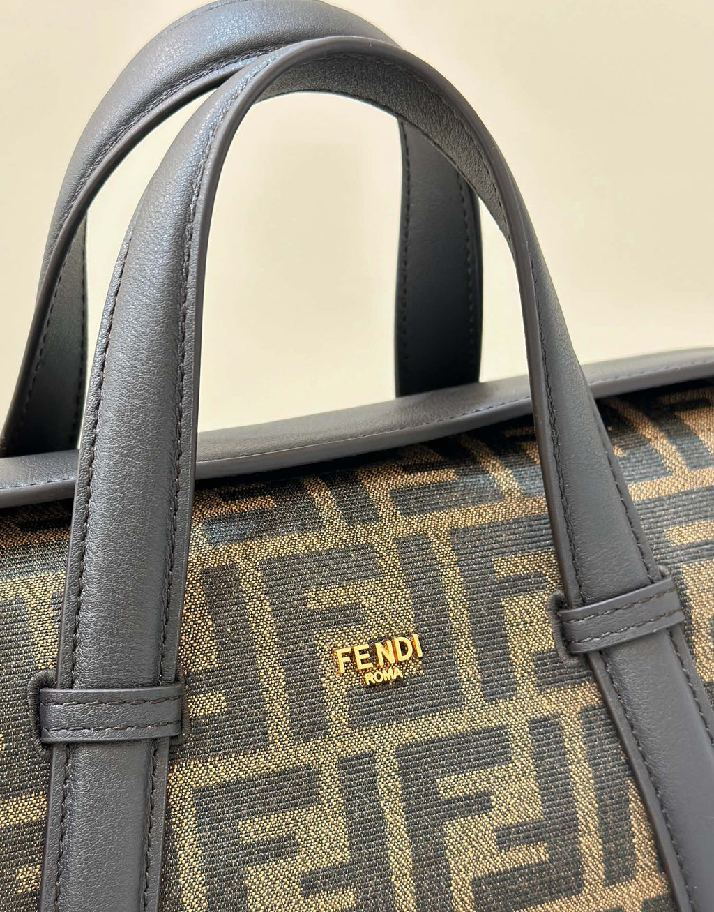 フェンディ ボストン