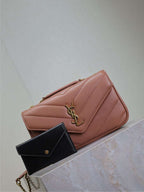 YSL 801437 ルル スモール マトラッセ ラムスキン ピンク