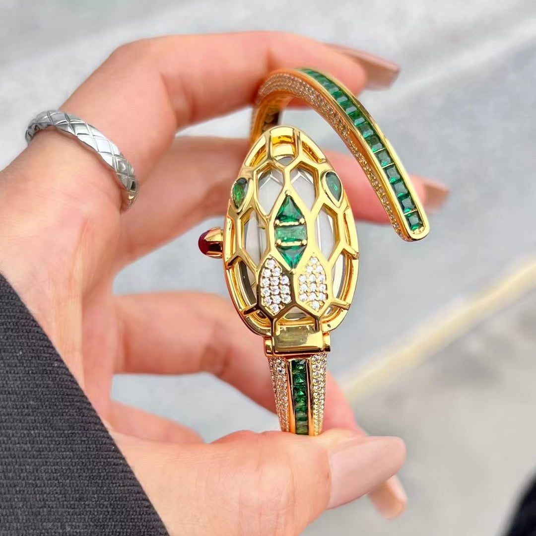 ブルガリ スネークブレスレット ダイヤモンド クラムシェルウォッチ