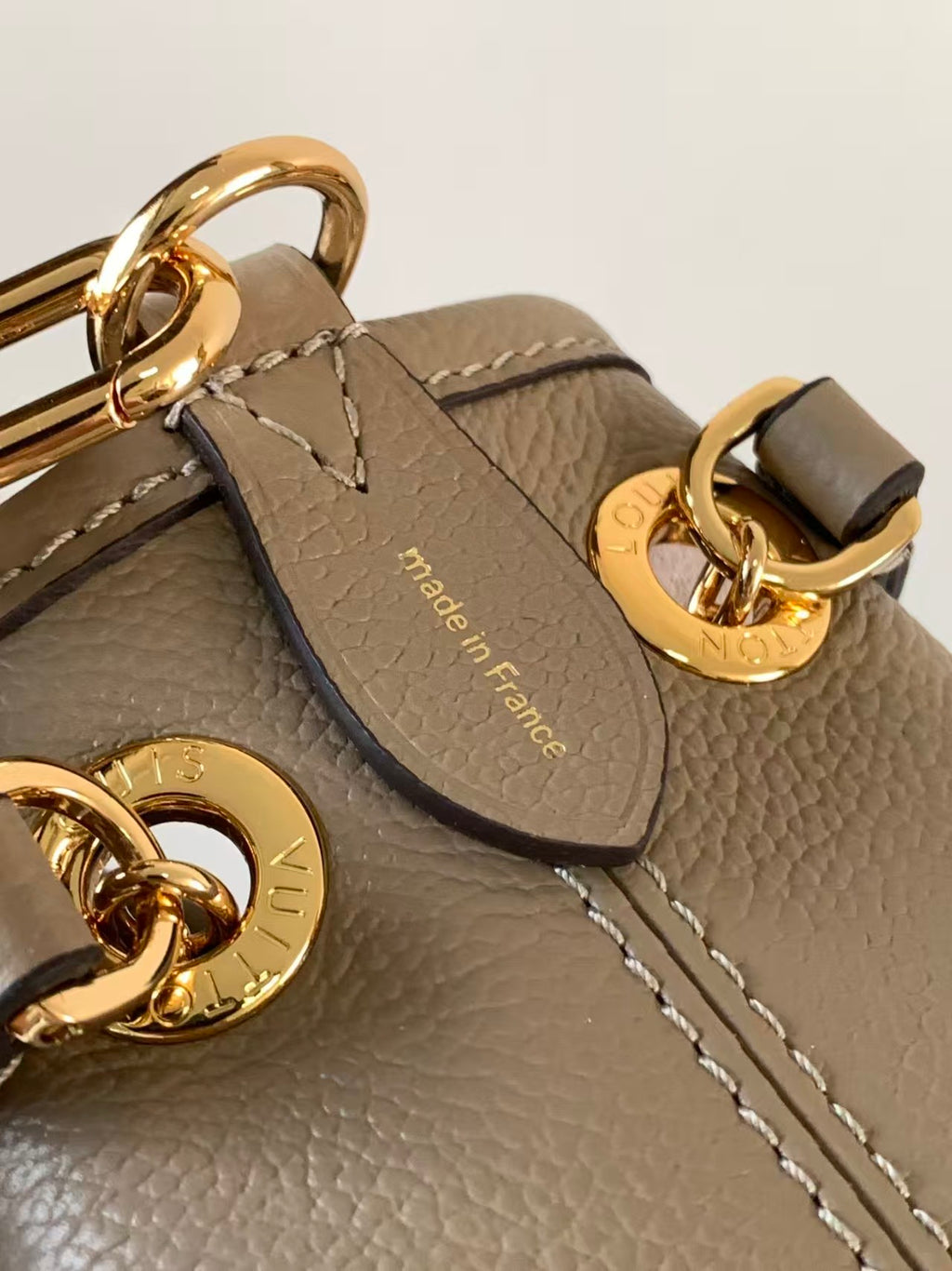 LV バンドル バイカラー モノグラム アンプラント レザー - レディース - ハンドバッグ