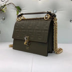 フェンディ カンユー ショルダーバッグ