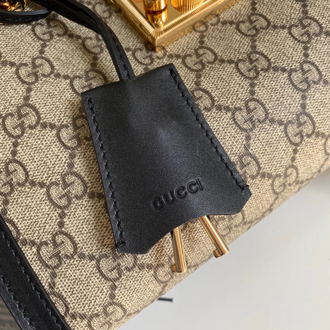 グッチ パドロック スモール ショルダーバッグ