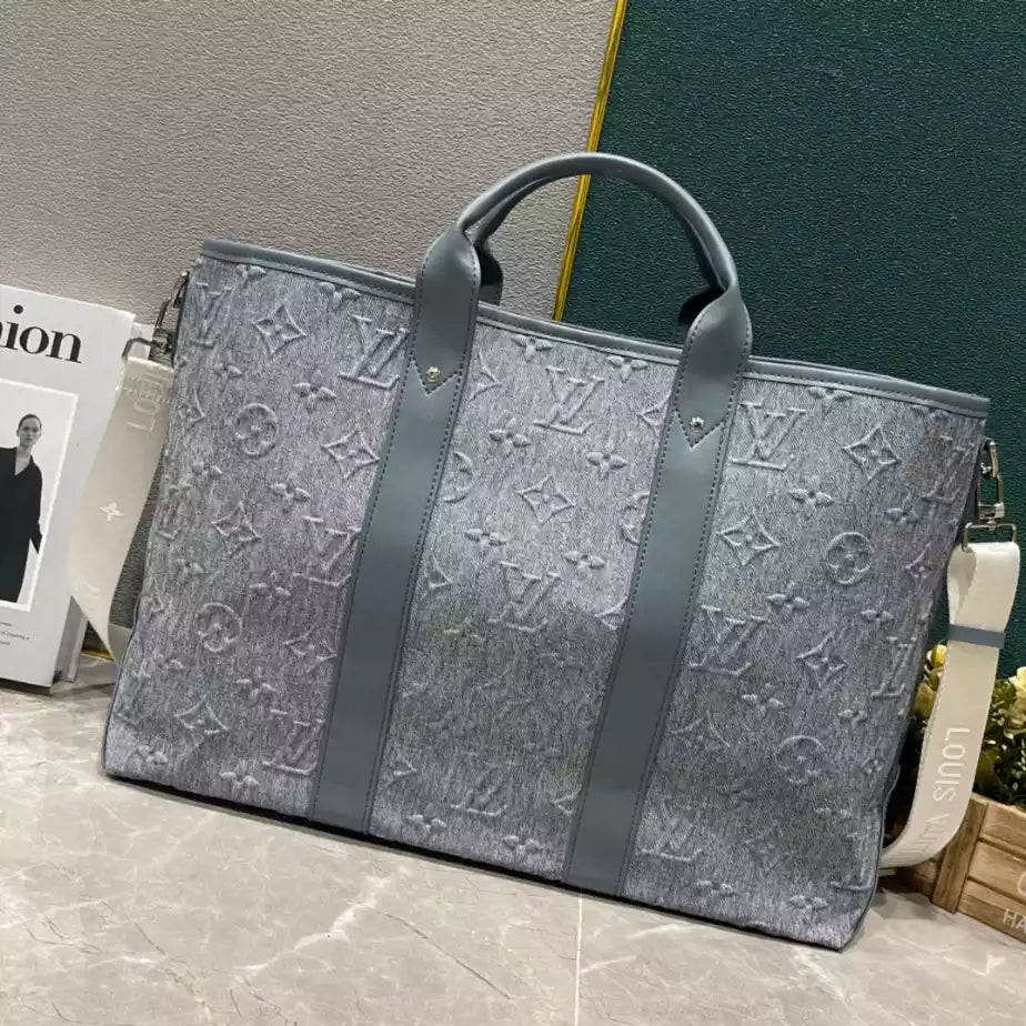 ウィークエンドトート NM モノグラム ウォッシュドデニム M22537 – LW213