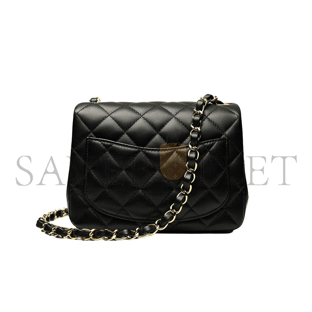 シャネル マスタースクエア フラップバッグ ブラック ラムスキン ゴールド金具 A35200 (17×13.5×8cm)