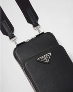 PRADA*ロゴ サフィアーノレザー スマートフォンケース ブラック