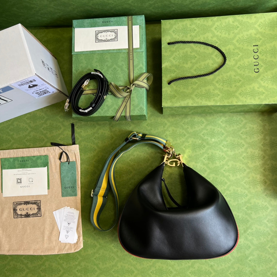 グッチ アタッシュ ラージ ショルダーバッグ
