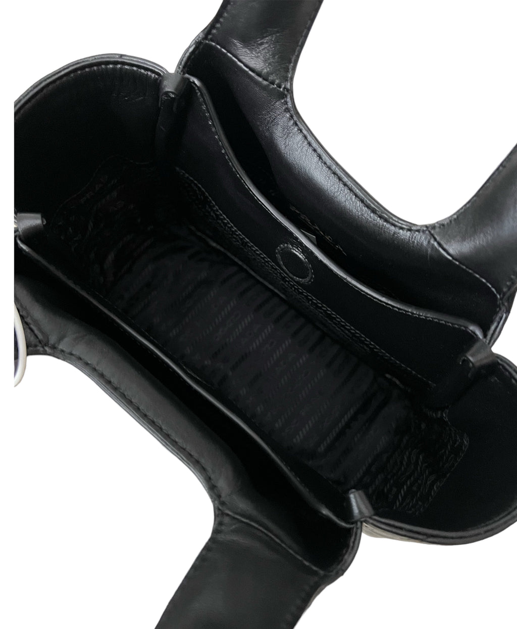 セール☆PRADA☆ ソフトナッパレザー ミニハンドバッグ1点入荷♪☆正規品☆