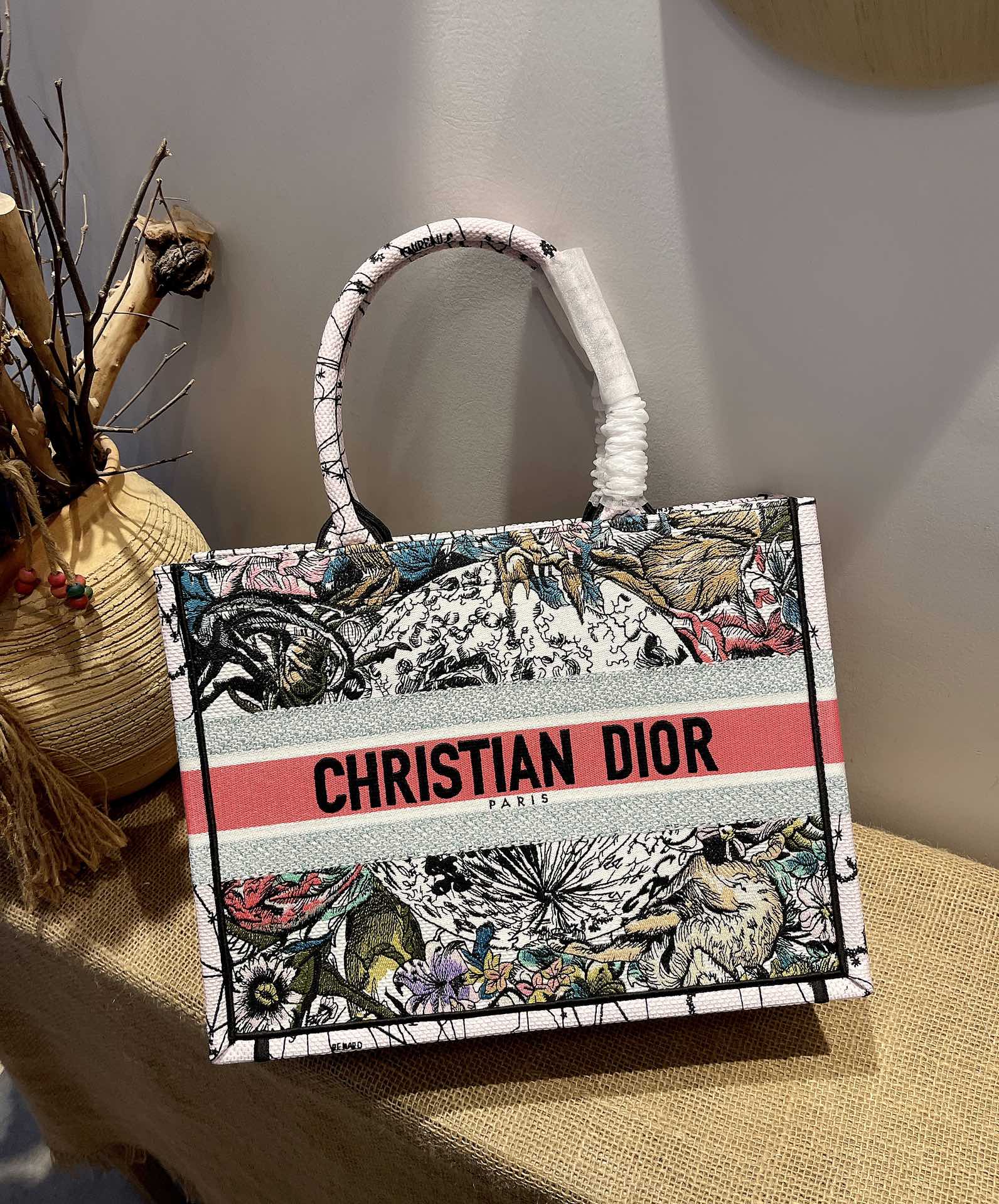クリスチャン・ディオール スモールブックトートバッグ