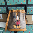 ディズニー グッチ バケット