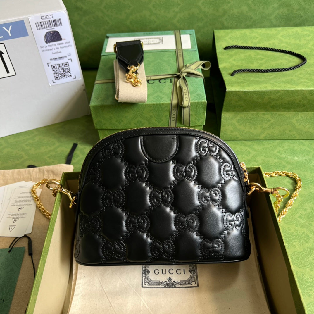 GG マトラッセ レザー スモール バッグ