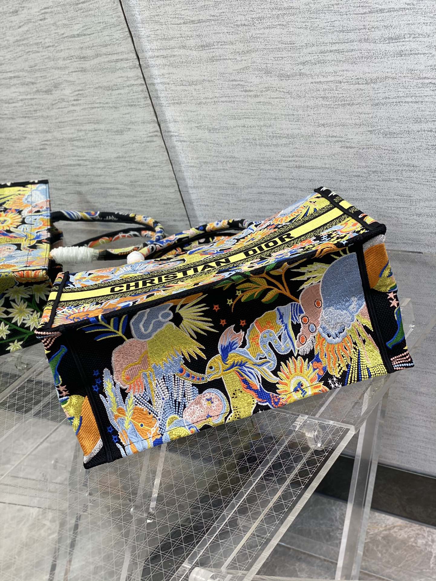 クリスチャン・ディオール ブックトートバッグ