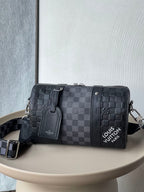 ルイ・ヴィトン LV シティ キーポルバッグ – LVB068