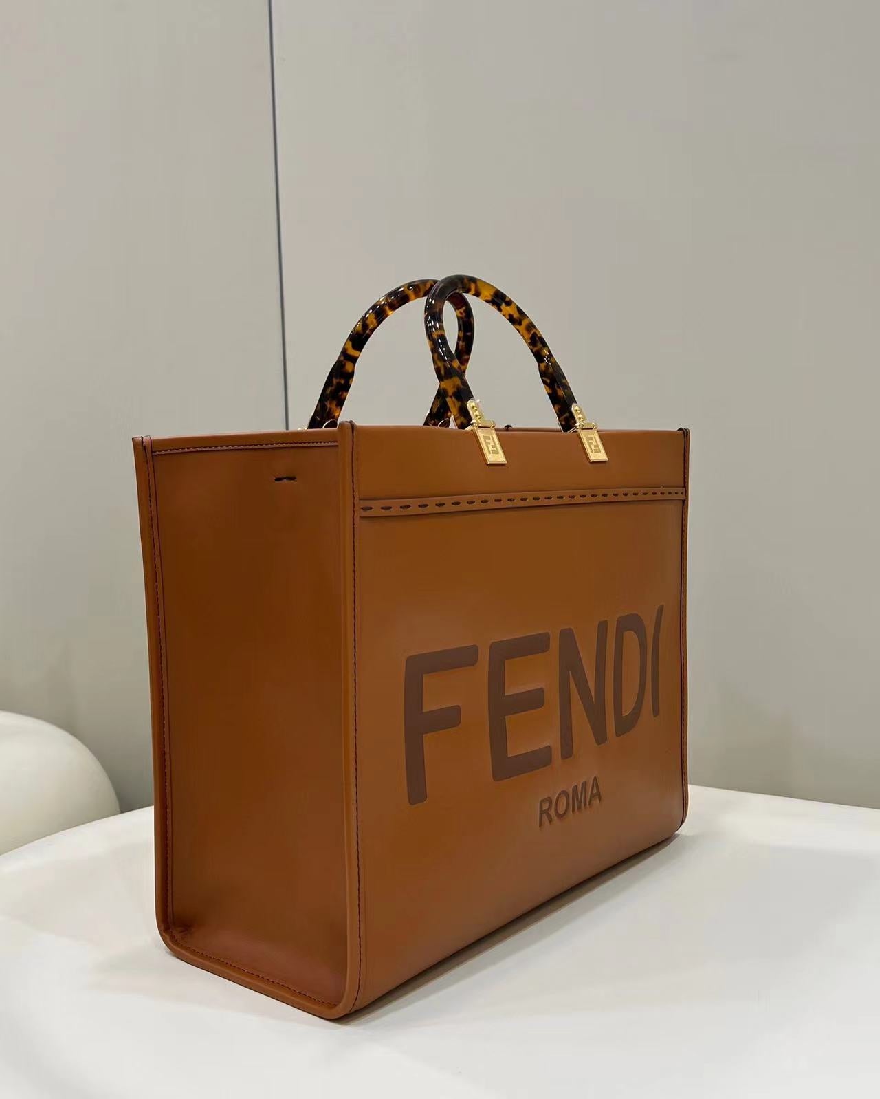 フェンディ サンシャイン
