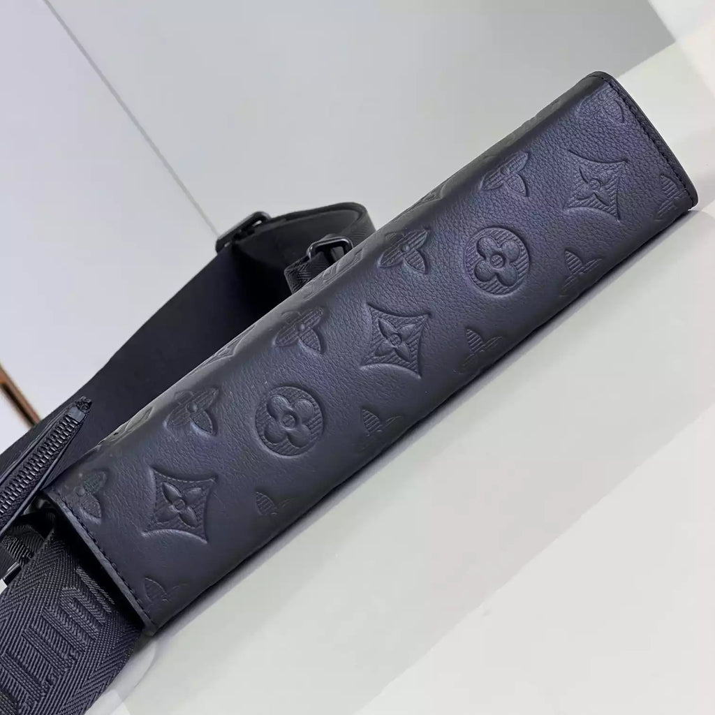 ガストン ウェアラブルウォレット ブラック M81115 – LW258