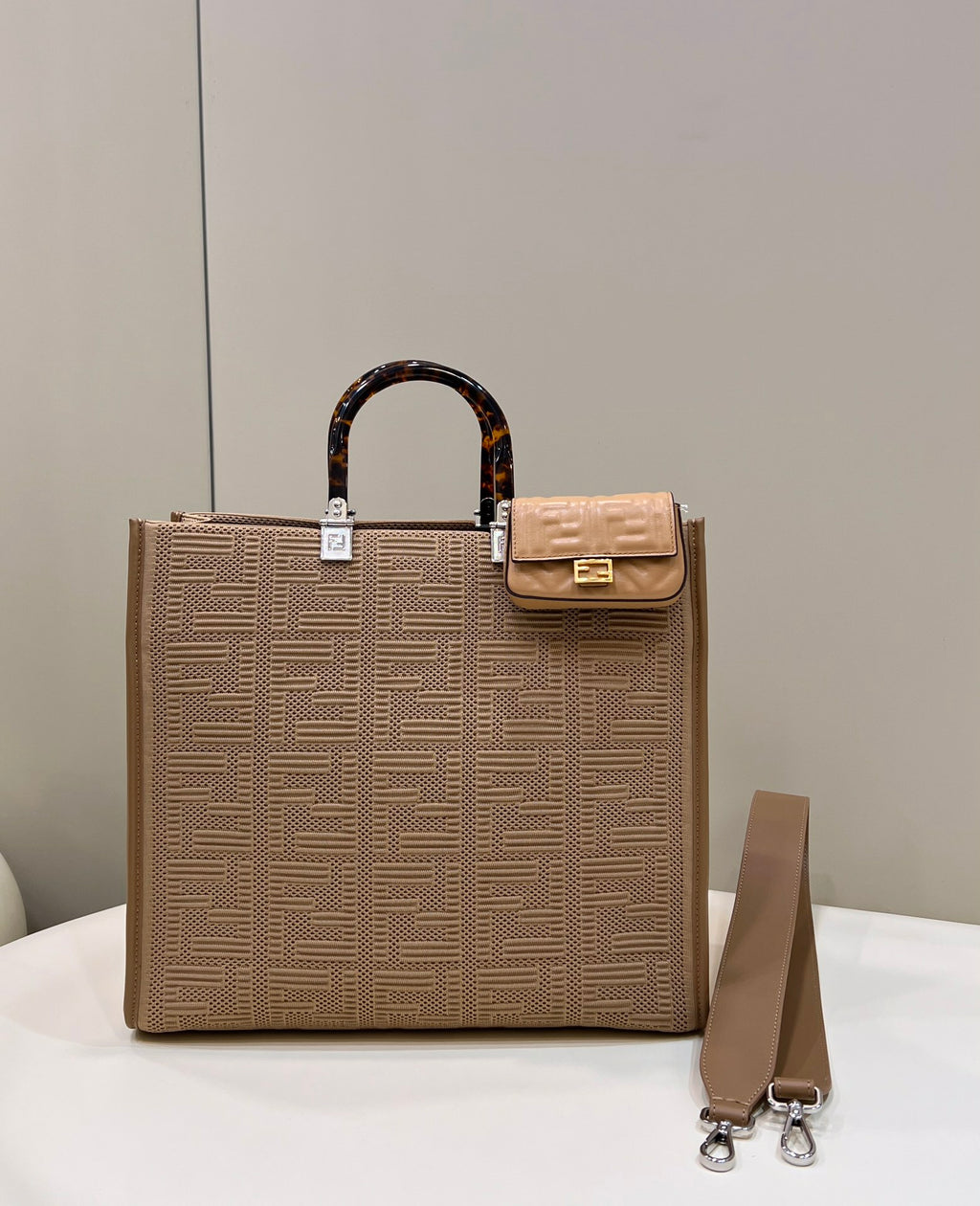 Fendi Sunshine tote